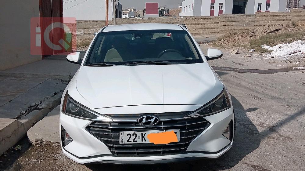 هیوندای ئەلەنترا